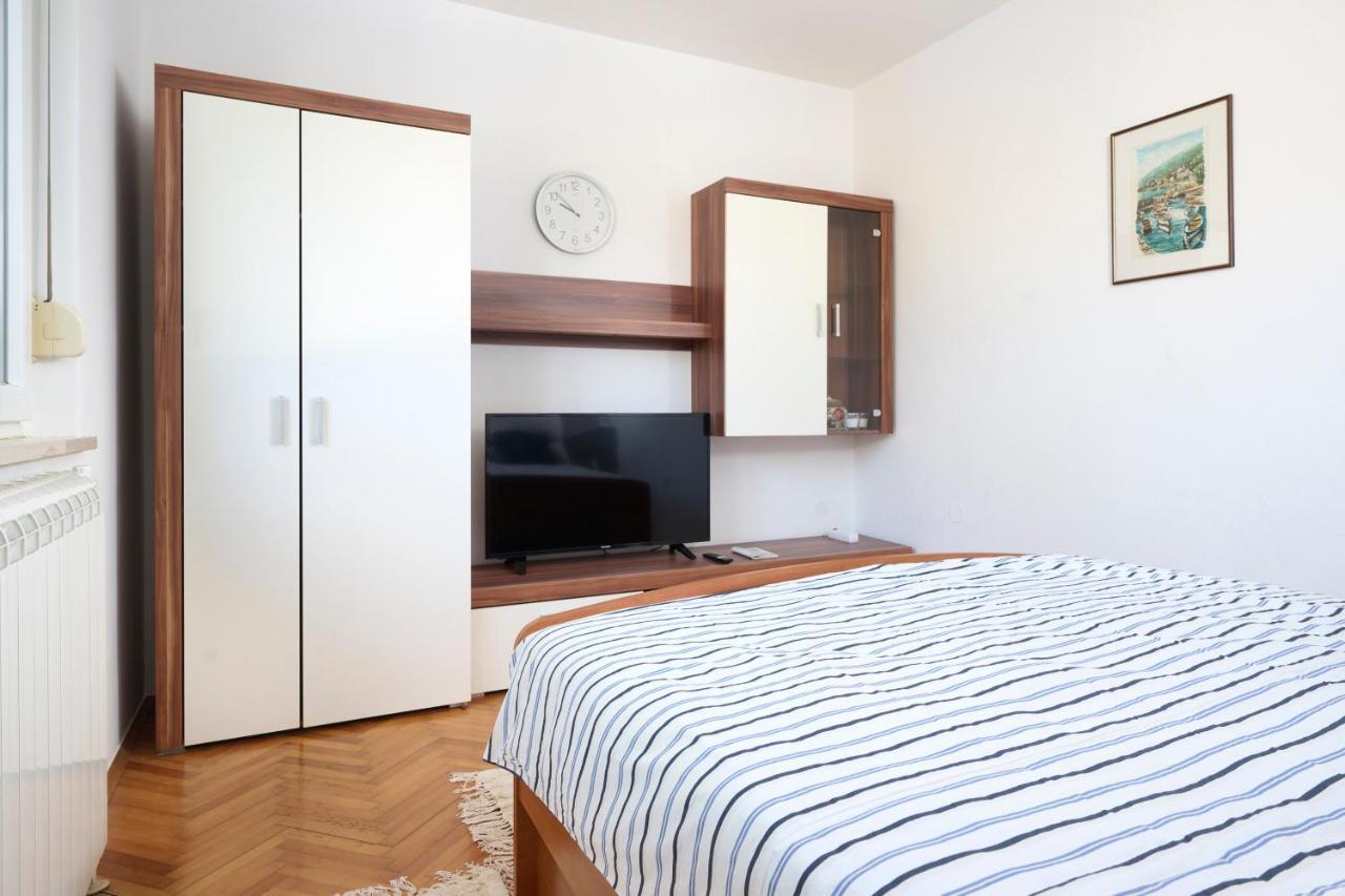 App Forza Apartment Umag Exterior photo